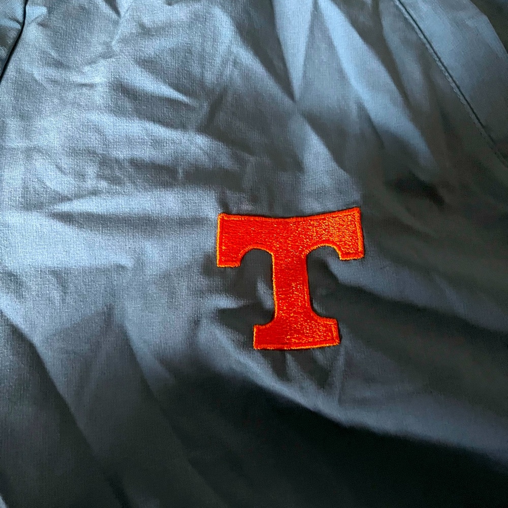 Figs custom Tennessee Vols Power T Fionite dusty blue large Catarina- LPZamora